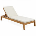 Verstelbaar teakhouten ligbed met crèmekleurig polyester kussen, 200 x 65 x 35 cm